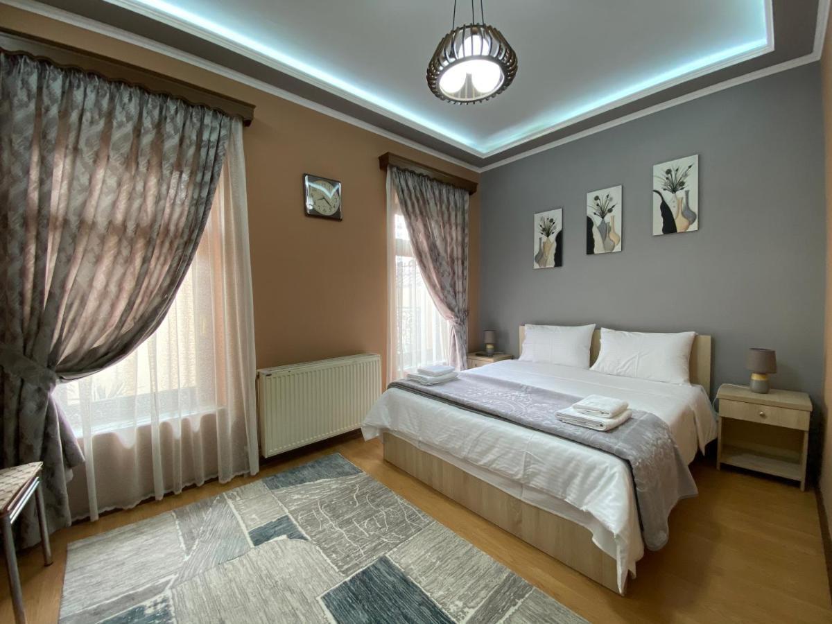 Vila A Hotel Korce Exterior photo